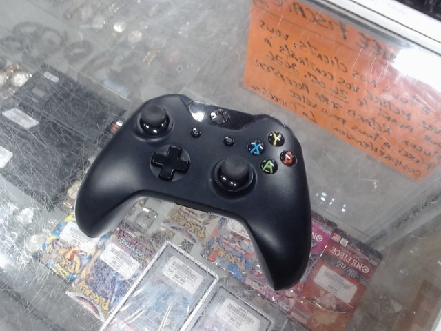Manette de xbox one noir