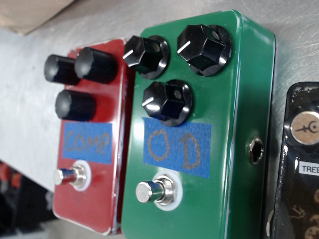 2 pack pedal over drive et compresseur