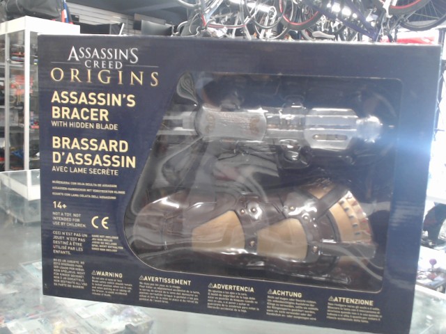 Assasins creed origin bracer hidden blad