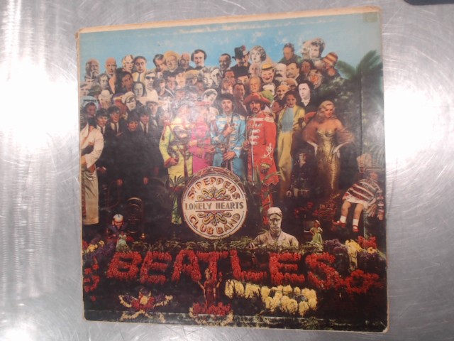 The beatles sgt.pepper's lonely hearts