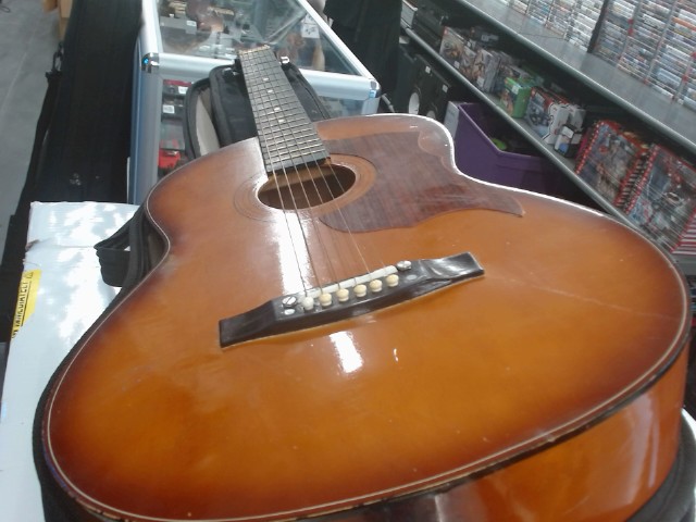 Guitare acoustiaue 7 sur 10