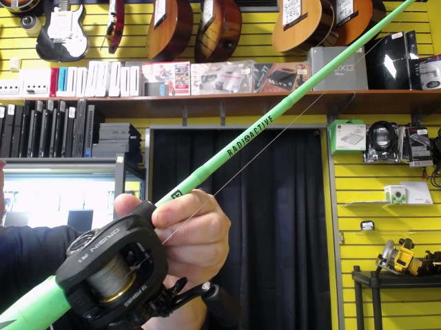 Canne a peche avec reel origin r1