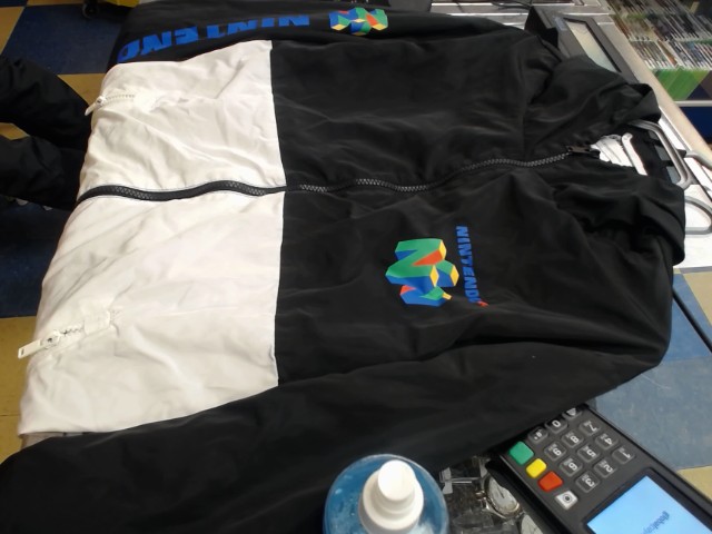 Nintendo 64 windbreaker 2020 rare