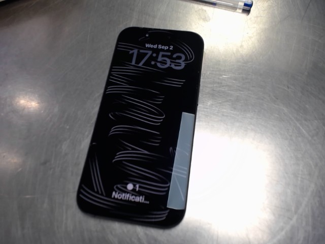Iphone 17 256gb cracked screen*