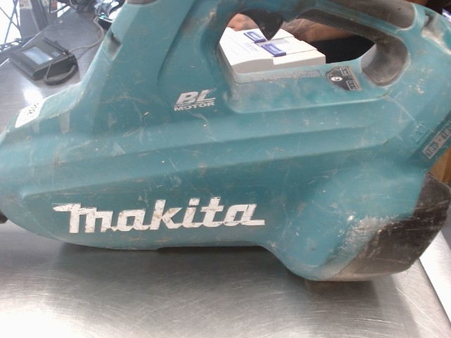 Soufleuse makita