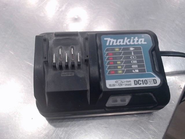 Chargeur makita