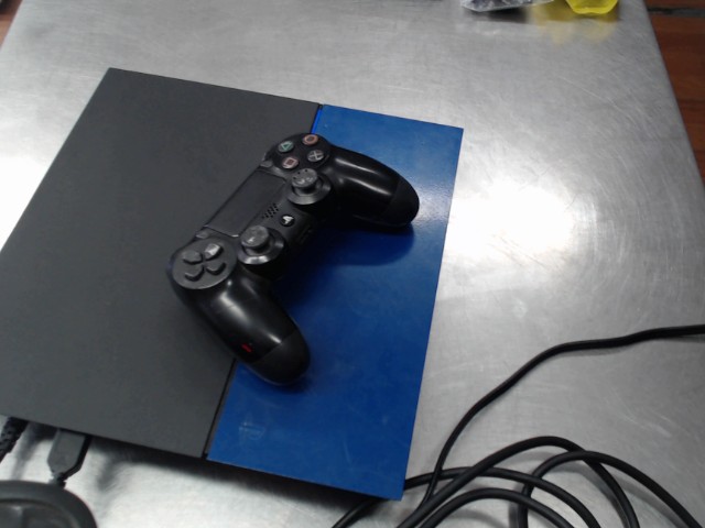 Console ps4 + manette avec fils