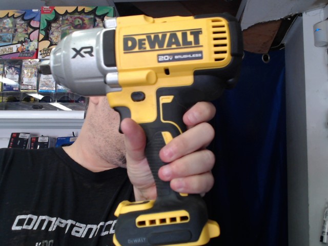 Cl� a choc dewalt