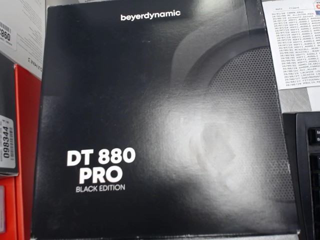 Ecouteur studio beyerdynamic en boite