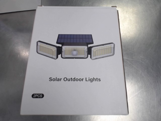 Solar outdoor lights neuf en boite