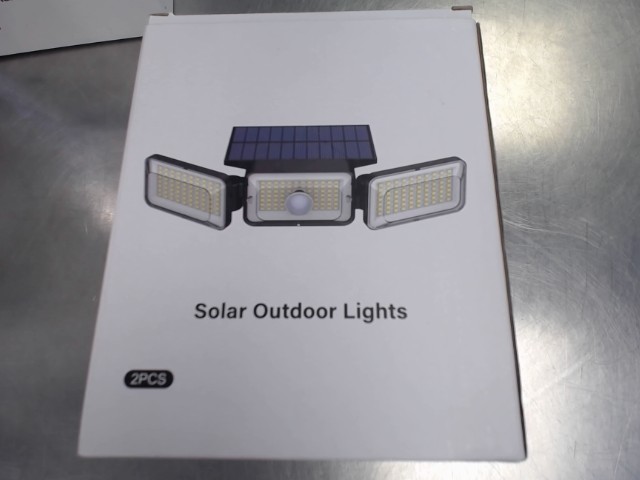Solar outdoor lights neuf en boite