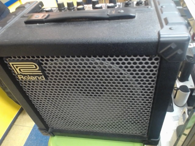 Roland cube-30 guitar amp