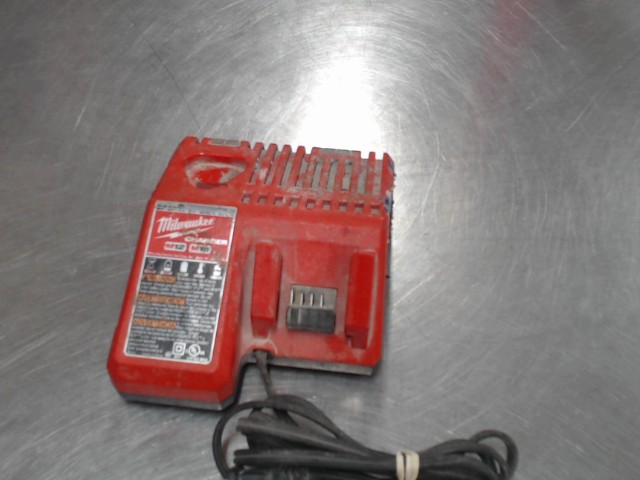 Chargeur 12v/18v �lectrique