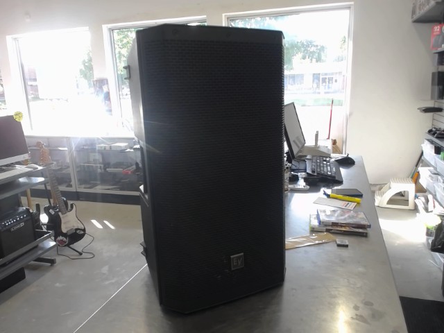 Speaker active electro-voice 12