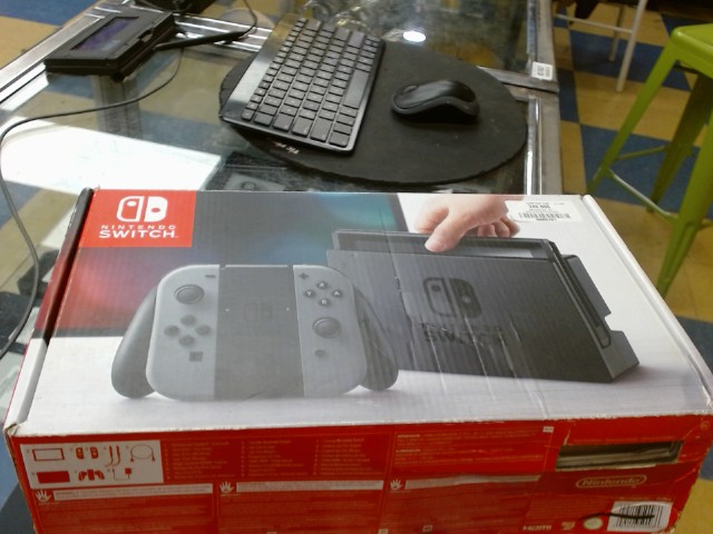 Switch en boite pas neuf