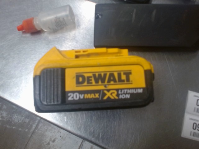 Batterie dewalt 20 v 4 ah