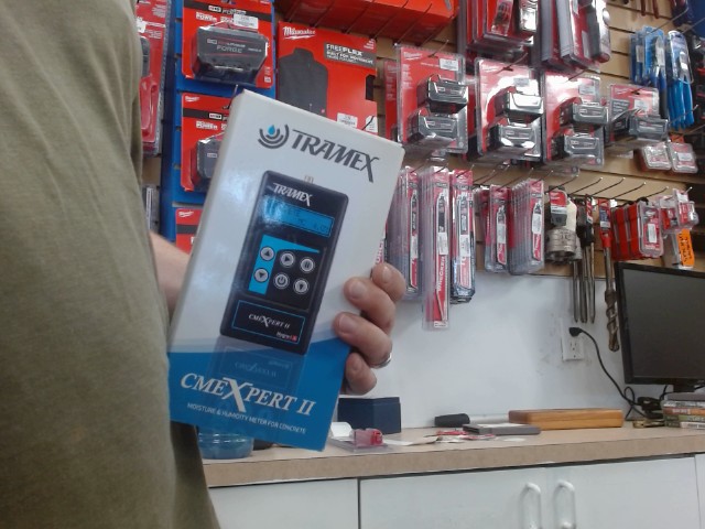 Digital concrete moisture meter