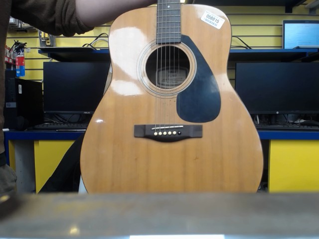 Guitare accoustique yamaha