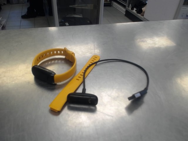 Montre de sport fitbit 3