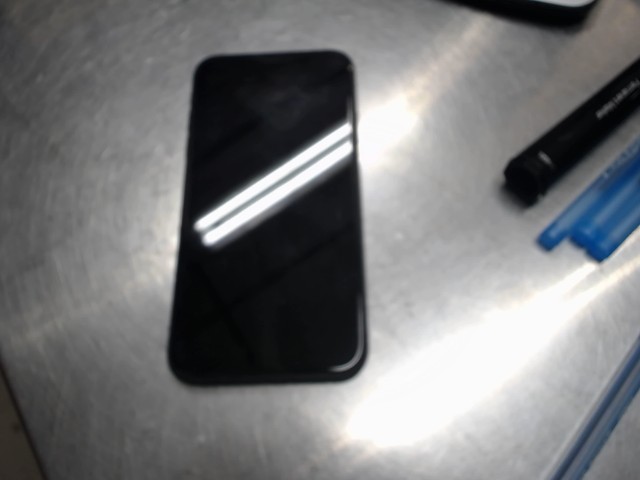 Iphone 11 sans acc 64gb 123456