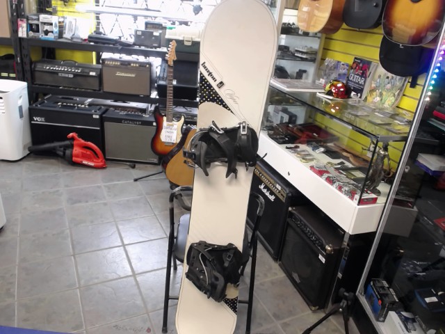 Planche a neige avec fixes flow 150cm