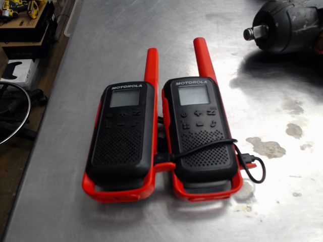 Talkie rouge motorola