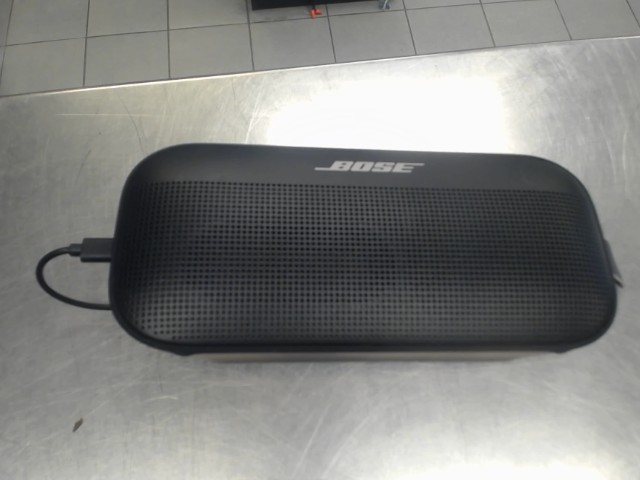 Speaker bose
