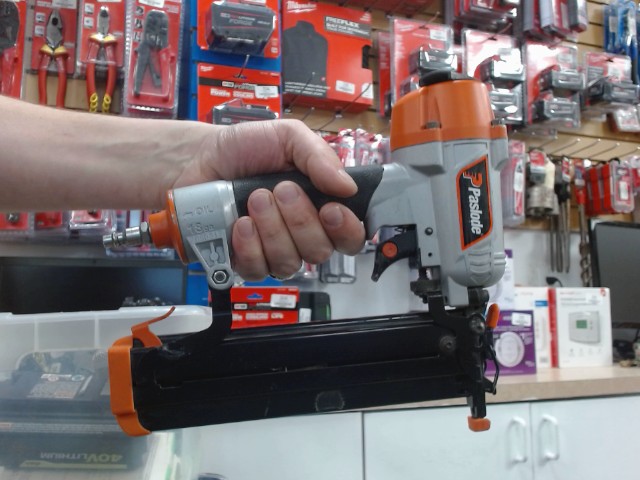 Nailer/stappler 18ga air