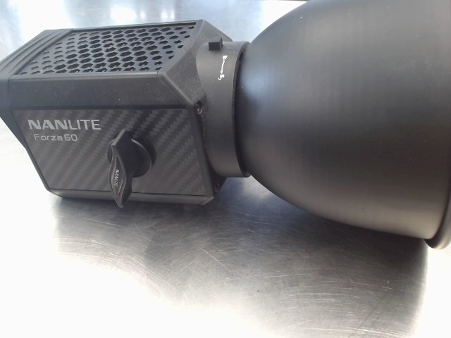 Lumiere camera nanlite forza 60
