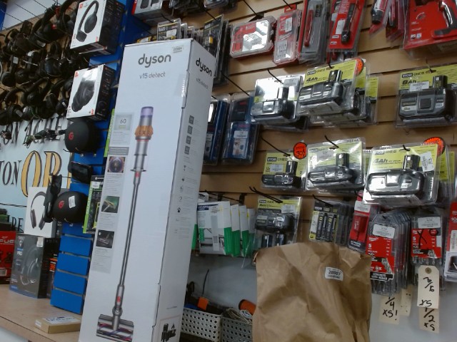 Aspirateur dyson v15