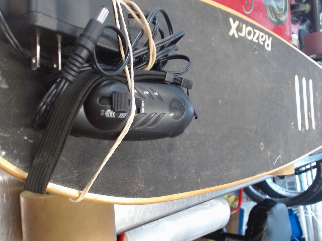 Skate electrique razor x