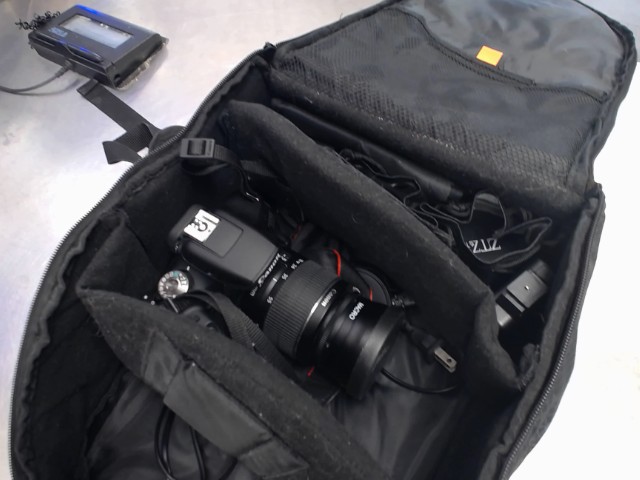 Kit camera canon 2xlens+ chargeur +flash