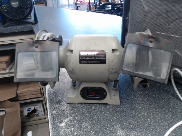 Bench grinder
