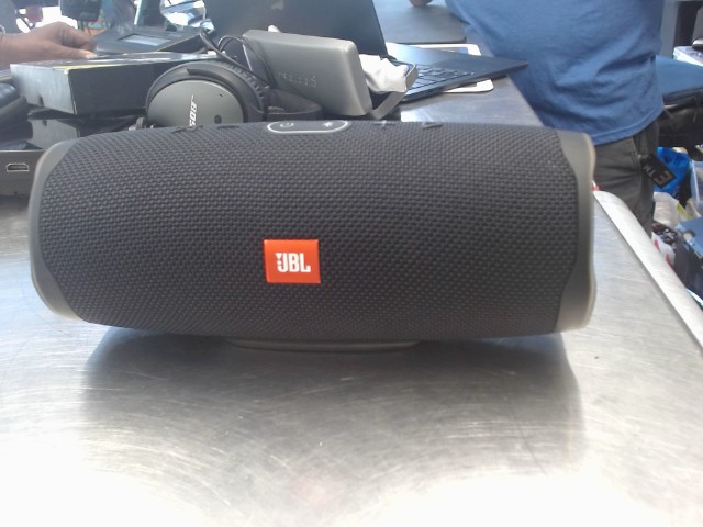 Jbl charge 4