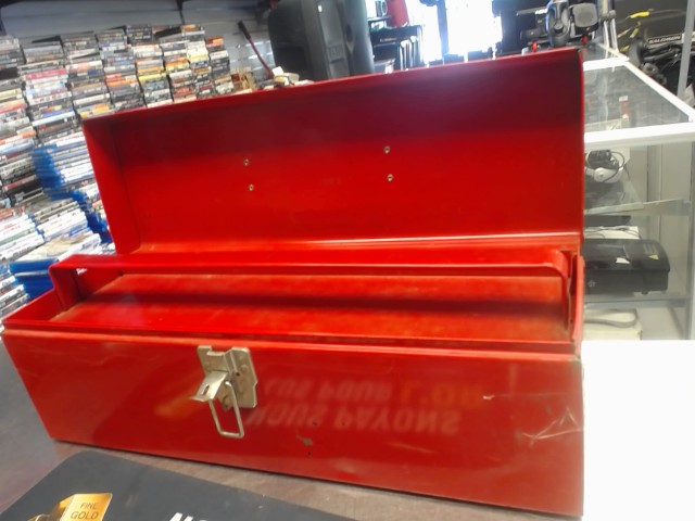 Coffre a outils rouge