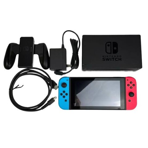 Console switch +dock +charger +manette
