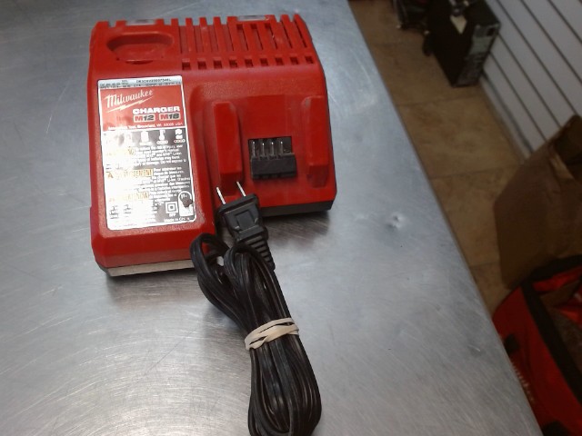 Chargeur m12 m18