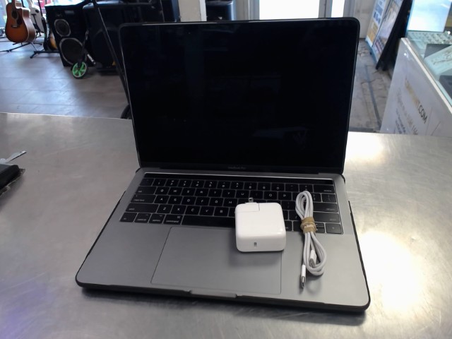 Macbook pro 2017 intel core 5/16gb ram