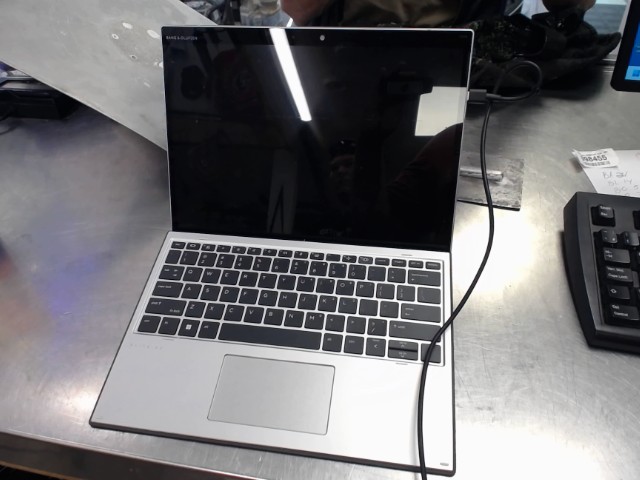 Laptop elite x2 i5-11/240gb ssd/16gb