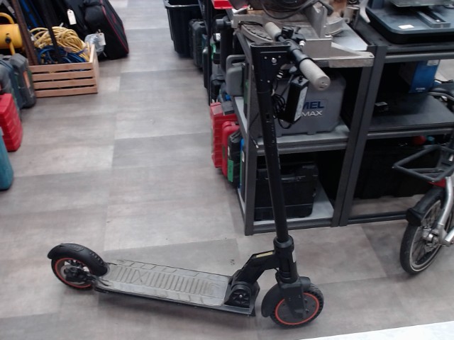 Trotinette electrique+chargeur