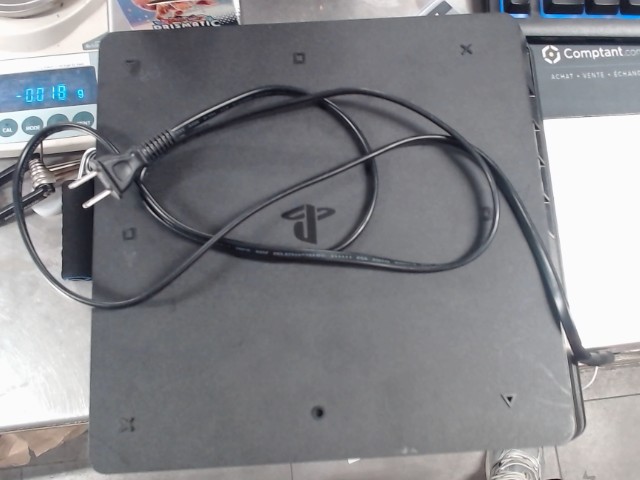 Ps4 slim without manette +one cable