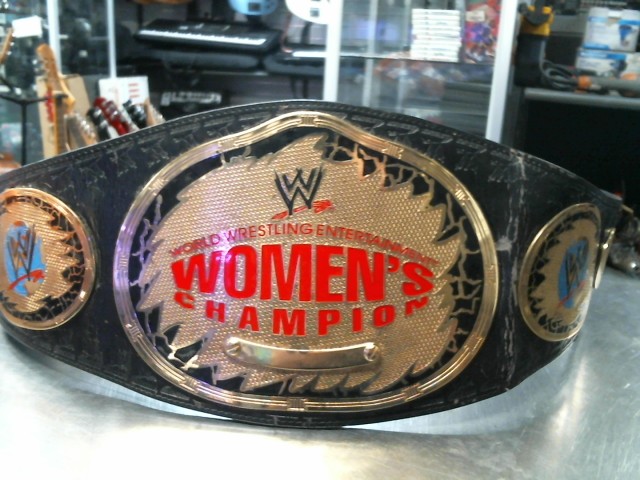 Ceinture womens champions dans sac