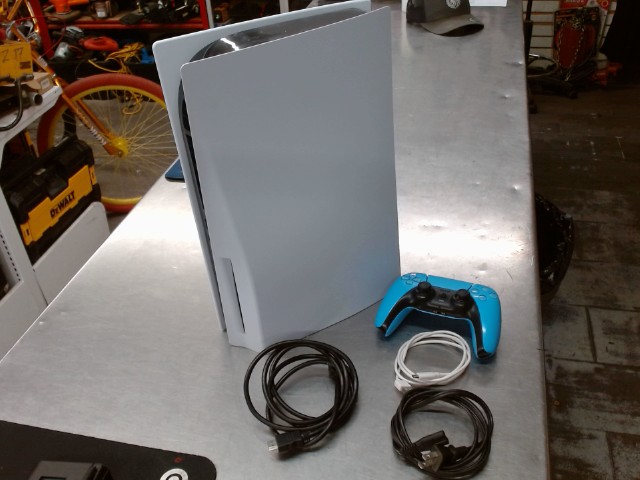 Ps5 avec manette bleu et fil