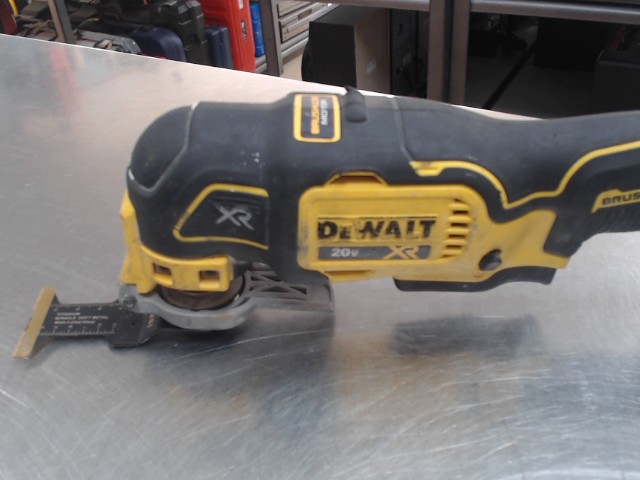 Cordless oscillating multi tool