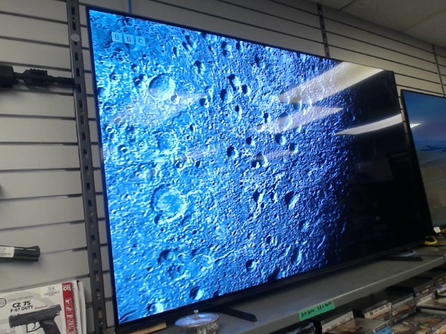 Tv 65 pouces smart 4k + man