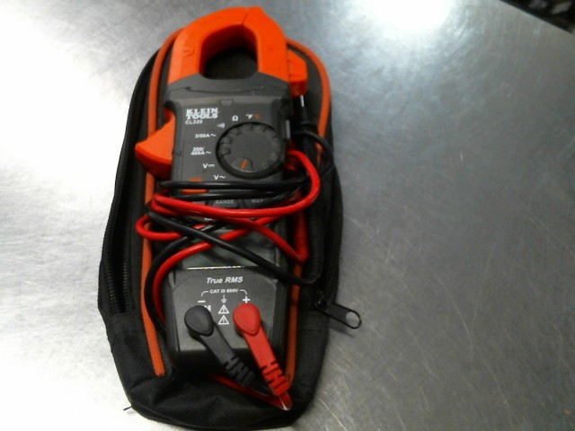 Voltmetre avec etui