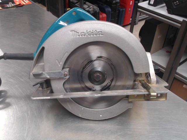Scie ronde makita