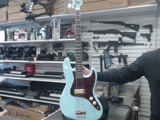 Fender gold foil jazz bass 4 string bass