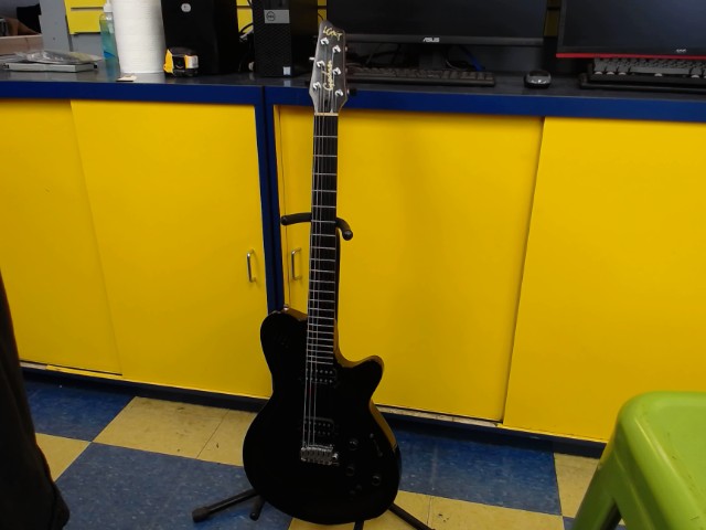 Guitare electrique noire made in quebec