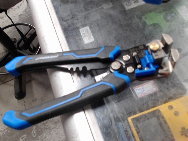 Pince a sertir calibre 10 a 24